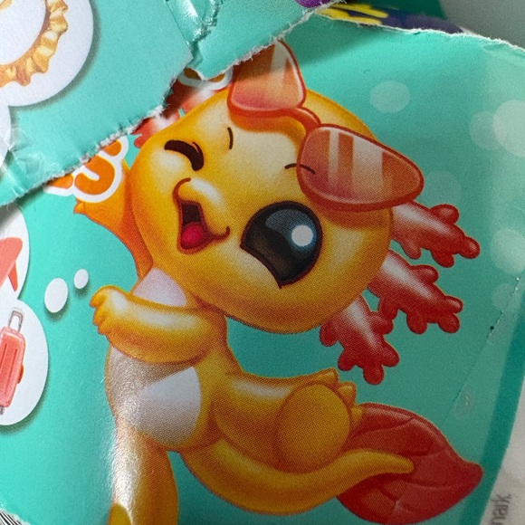 Zuru A-Lot-Axlotol Toy Set - Picture 11 of 11